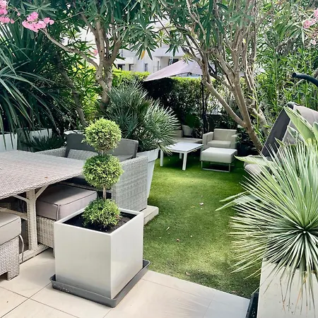 Jardin Sur La Pointe Croisette Luxe En Bord De *